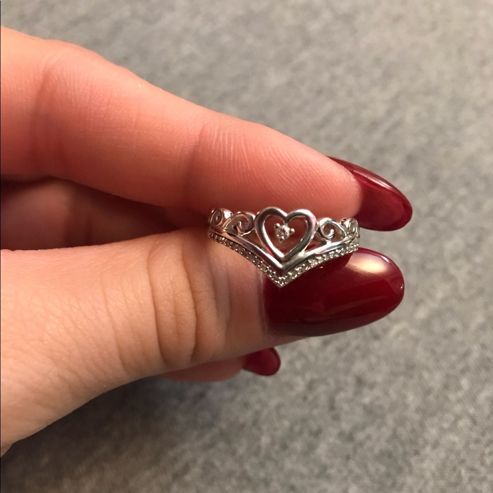Sterling silver ring. MAKE OFFERS!!